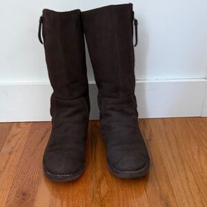 UGG brown zip up boots size 8